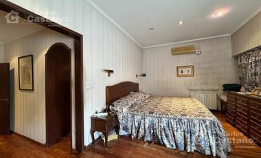 Exc. Casa 5 Amb. con Fondo, Piscina y Ascensor