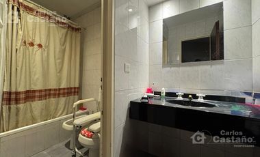 Exc. Casa 5 Amb. con Fondo, Piscina y Ascensor