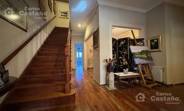 Exc. Casa 5 Amb. con Fondo, Piscina y Ascensor