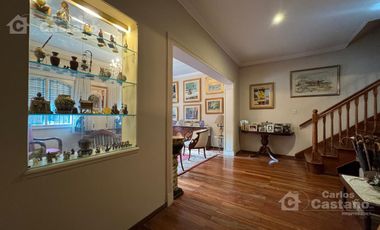 Exc. Casa 5 Amb. con Fondo, Piscina y Ascensor