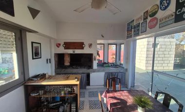 PH en venta - 3 Dormitorios 1 Baño - Crucecita