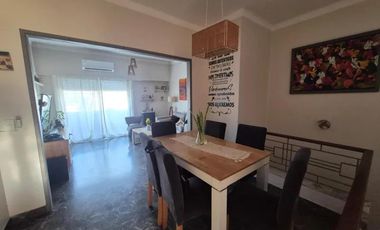 PH en venta - 3 Dormitorios 1 Baño - Crucecita