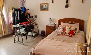 Gran Casa en La calera con excelente ubicación