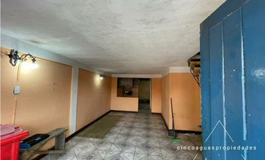 Casa con local comercial a pasos de Mall Plaza Norte