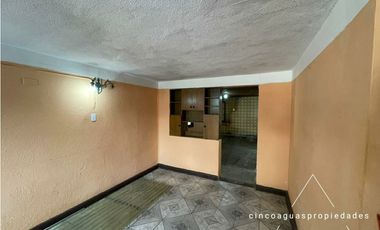 Casa con local comercial a pasos de Mall Plaza Norte