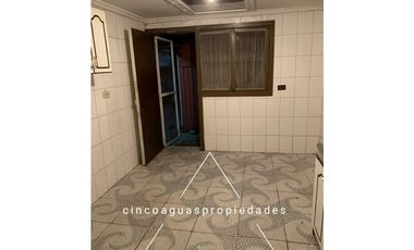 Casa con excelente ubicación en Recoleta