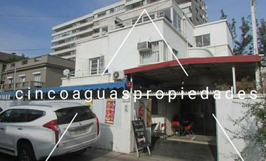 Casa adaptada para centro de oficinas o restaurante