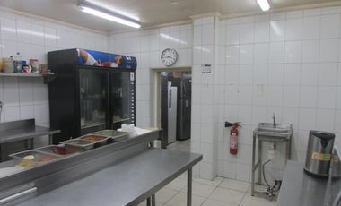 Casa adaptada para centro de oficinas o restaurante
