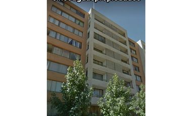 Departamento en Avenida Domeyko, amplio, luminoso