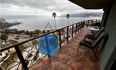 Oportunidad única en primera línea frente al mar en Papudo