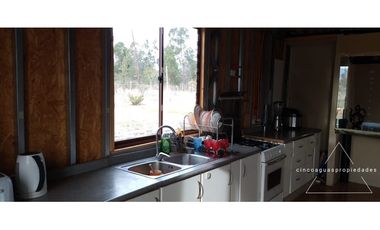 Parcela con gran casa en construcción en Foresta de Zapallar