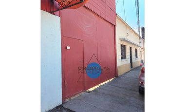 Galpón, bodega con casa y local comercial