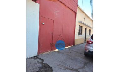 Galpón, bodega con casa y local comercial