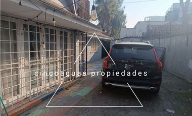 Casa con local comercial en Las Condes