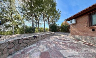 Casa de categoría en alquiler permanente - Country Chumamaya / Merlo San Luis