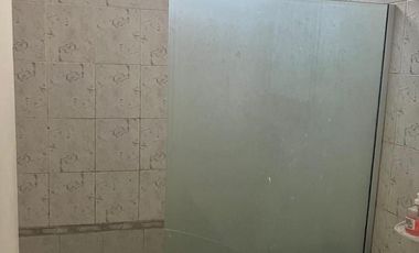 Casa en venta - 3 Dormitorios 1 Baño - Cocheras - 415Mts2 - Berazategui