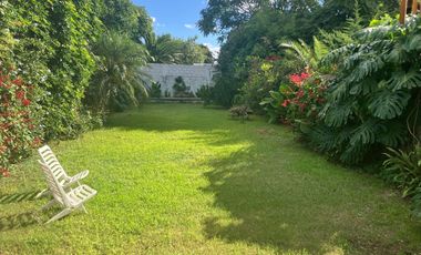 Casa en venta - 3 Dormitorios 1 Baño - Cocheras - 415Mts2 - Berazategui