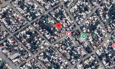 Casa en venta - 3 Dormitorios 1 Baño - Cocheras - 415Mts2 - Berazategui