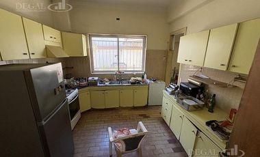 Depósito en Parque Patricios