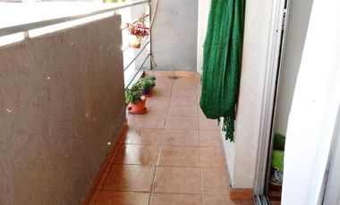 Dpto de 2 AMB c/cochera y terraza propia  de 75m2 en el último piso.- Banfield E.