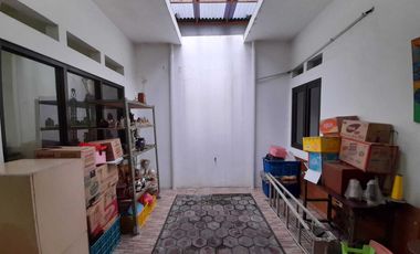 Dijual Rumah Siap Huni di Kemang Pratama 1