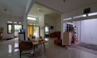 Dijual Rumah Siap Huni di Kemang Pratama 1