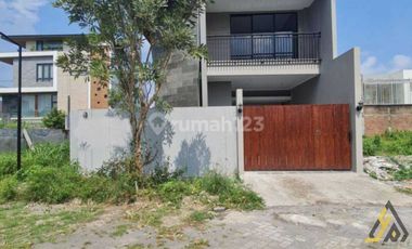 Dijual Rumah Baru Gress Minimalis Strategis Solo Baru Luas 167m2