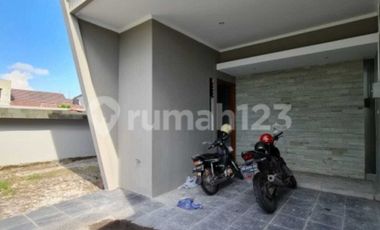 Dijual Rumah Baru Gress Minimalis Strategis Solo Baru Luas 167m2