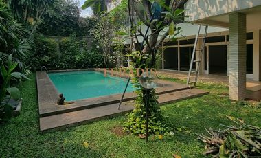 DISEWAKAN RUMAH DI KAWASAN KEMANG