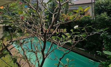 DISEWAKAN RUMAH DI KAWASAN KEMANG