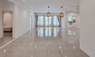 DI SEWAKAN RUMAH MODERN DI KEMANG