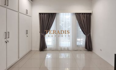 DI SEWAKAN RUMAH MODERN DI KEMANG