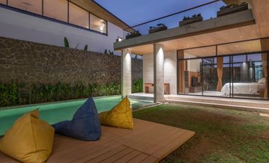 Villa Mewah Dekat Pantai dengan Pemandangan Laut di Sanur Bali