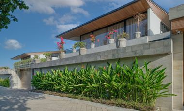Villa Mewah Dekat Pantai dengan Pemandangan Laut di Sanur Bali