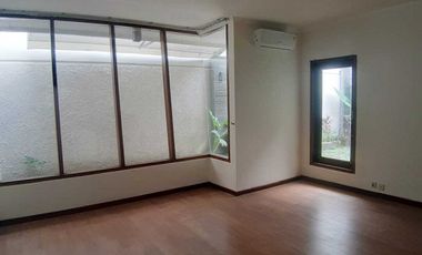 Disewakan Rumah Nyaman di Komplek di Cipete Selatan