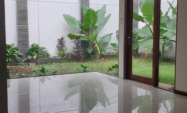 Disewakan Rumah Nyaman di Komplek di Cipete Selatan