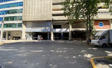 Estacionamiento en Arriendo en Coyancura / Lyon