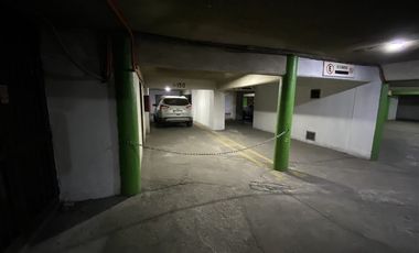 Estacionamiento en Arriendo en Coyancura / Lyon