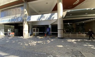 Estacionamiento en Arriendo en Coyancura / Lyon
