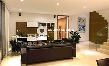 VENTA de CASA CAMPESTRE en BUCARAMANGA