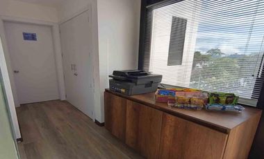 OFICINA AMOBLADA EN ARRIENDO EN EL CABLE/MANIZALES