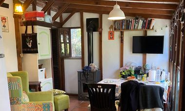 Dos casas en el bosque de Mar de Cobo