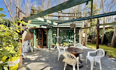 Dos casas en el bosque de Mar de Cobo