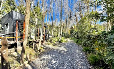Dos casas en el bosque de Mar de Cobo