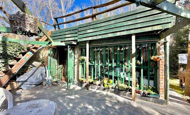 Dos casas en el bosque de Mar de Cobo