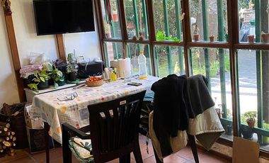 Dos casas en el bosque de Mar de Cobo