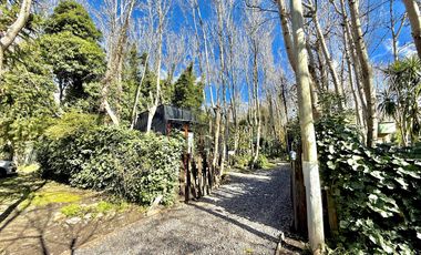Dos casas en el bosque de Mar de Cobo