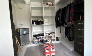 Una propiedad única. Vive donde trabajas o trabaja donde vives!