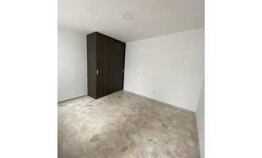 Vive en Pinares: Apartamento Amplio con Todo a tu Alcance