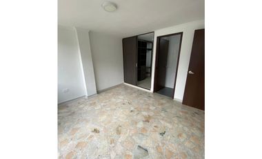 Vive en Pinares: Apartamento Amplio con Todo a tu Alcance